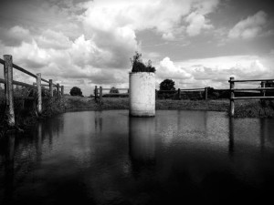 Bilder aus der Provinz: Wassergraben